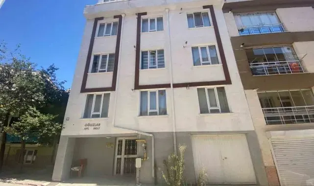 İntihar ettiği iddia edilen genç kadının sevgilisi tutuklandı