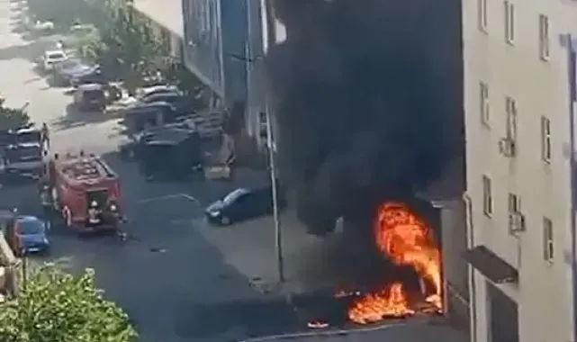 Beylikdüzü'nde korku dolu anlar: Trafo bomba gibi patladı