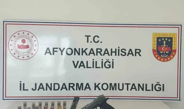 Kasten yaralama şüphelisi ruhsatsız tabanca ve bıçakla yakalandı