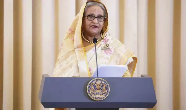 Bangladeş'te ülkeden kaçan Hasina'ya cinayet soruşturması