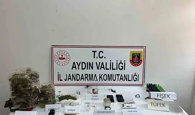 Kuşadasın'da 11 adrese eş zamanlı baskın: 12 gözaltı