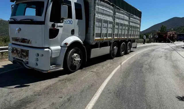 Isparta'da kamyonet motosikletle çarpıştı: 2 çocuk öldü