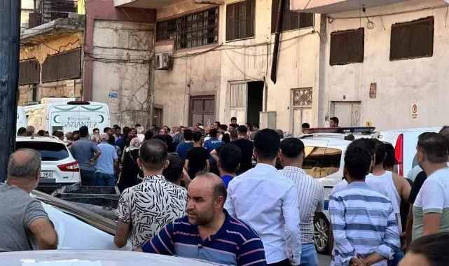 Gaziantep'te pres makinesinin arasında kalan işçi öldü