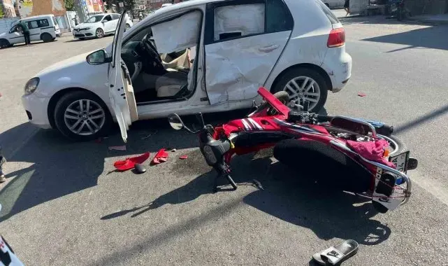 Hatay'da otomobil ile motosiklet çarpıştı: 2 yaralı