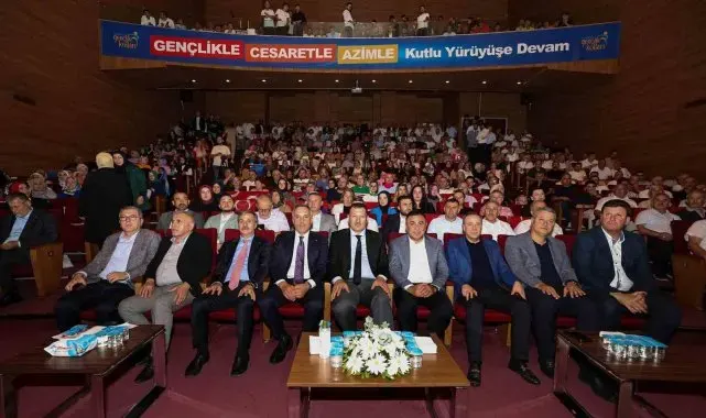 Başkan Alemdar: "Sakarya tarihine iz bırakacak işler yapmak için çalışıyoruz"