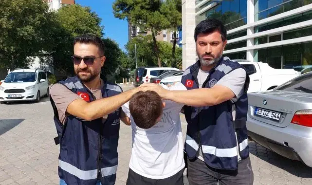 Taksi şoförü arkadaşını öldürdü