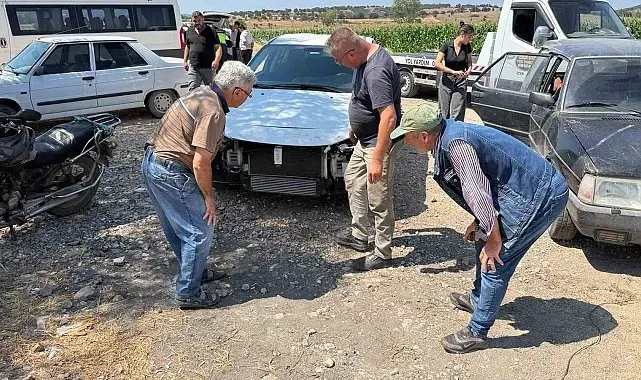 Çan'da iki otomobil çarpıştı: Sürücüler kazayı yara almadan atlattı