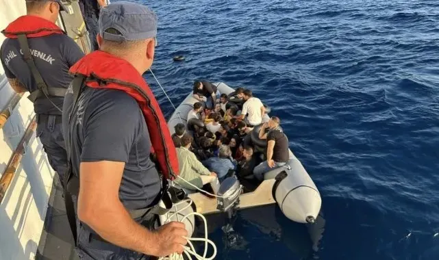 Ayvacık açıklarında 26 kaçak göçmen yakalandı