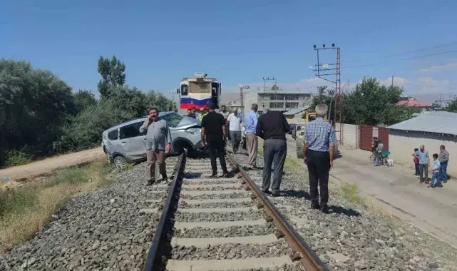 Van'da hemzemin geçitte kaza: 1 yaralı