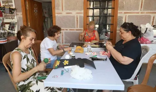 Kadınlar Şehzadeler'in kurslarında hem öğreniyor hem özgürleşiyor