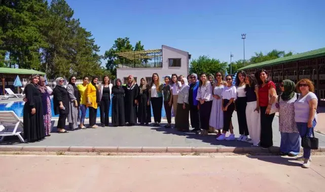 Diyarbakır'da kadınlara yüzme havuzu açıldı