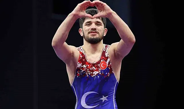 Akdeniz Oyunları'nda Muhammet Karavuş'tan altın madalya