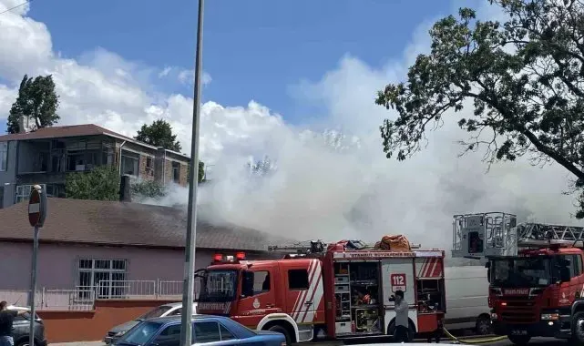 Küçükçekmece'de Cem evinde yangın korkuttu