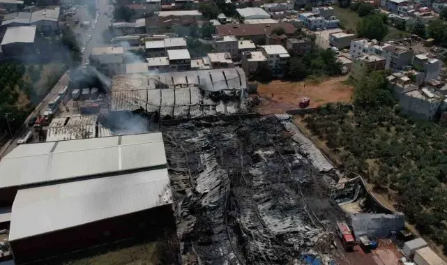 Yanan fabrikalar havadan dron ile görüntülendi