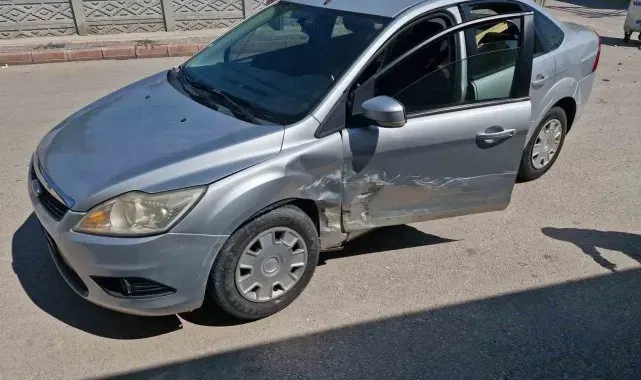 Dikkatsizlik trafik kazasına neden oldu