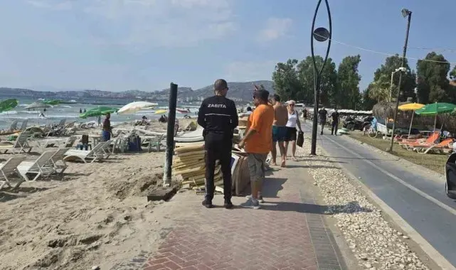 Kuşadası Belediyesi Zabıta Müdürlüğü plajlardaki fırsatçılara göz açtırmıyor