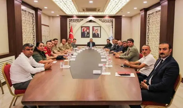 Vali Çelik "6. Cilo Sat Gölleri Festivali'ni değerlendirdi"