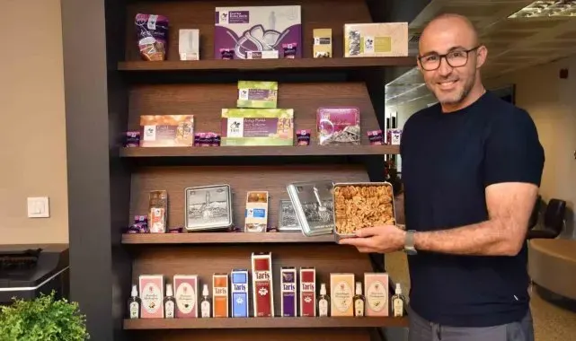 Başkan Zencirci: "TARİŞ ürünlerimizi de belediyemizde sergiliyoruz"