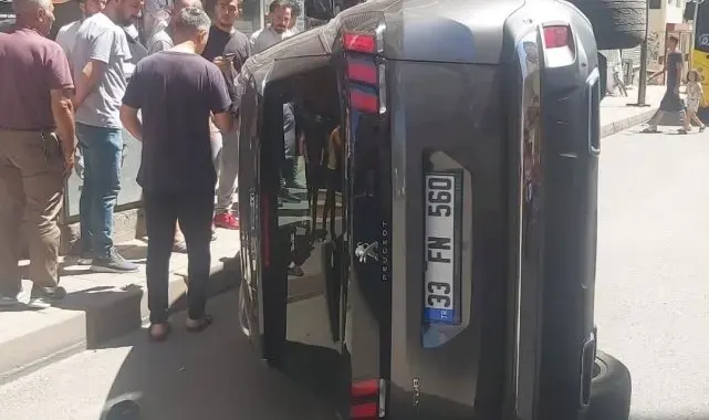 Siirt'te sürücüsünün kontrolünden çıkan otomobil yan yattı