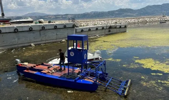 Eğirdir Gölü yüzeyindeki yosunlar temizlenecek
