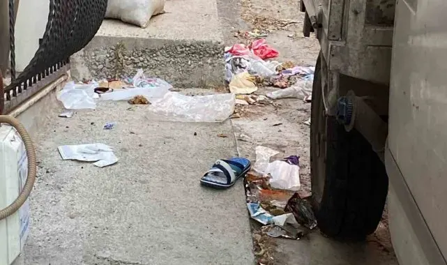 Buca'nın sokakları çöplüğe döndü
