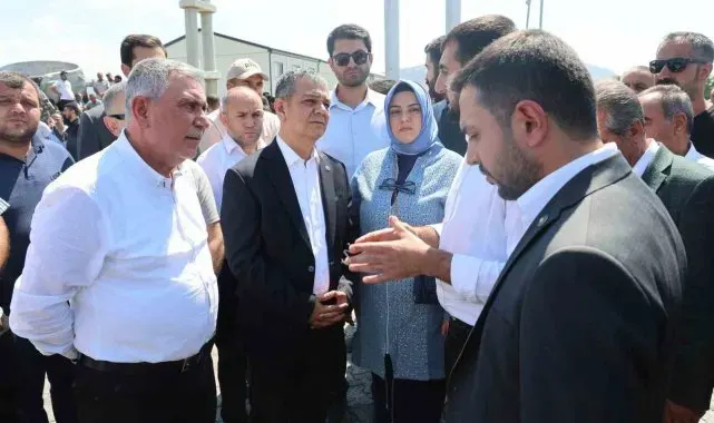 AK Parti heyetinden grevde olan işçilere destek