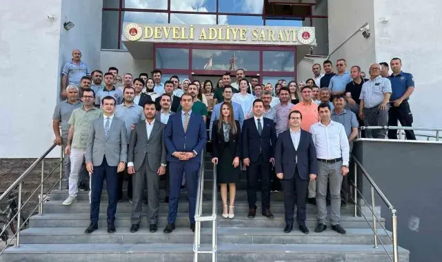 Develi sevilen savcısına veda etti