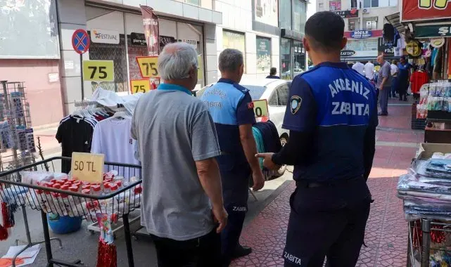 Mersin'de kaldırım işgali denetimi