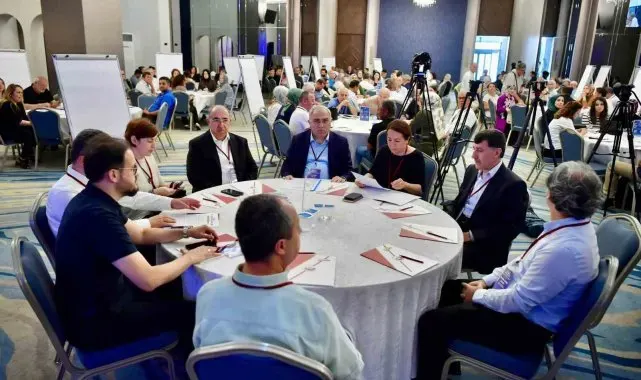 Fatih Belediyesi "Dış Paydaş Geleceğe Bakış Çalıştayı" düzenledi
