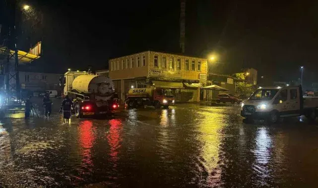 Sağanak yağış Terme'yi yine korkuttu