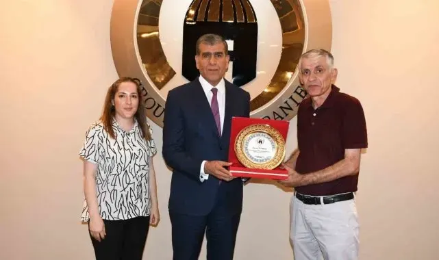 Şampiyonlara ödül