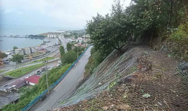 Trabzon'da tehlikeli yamaca çelik ağlı önlem