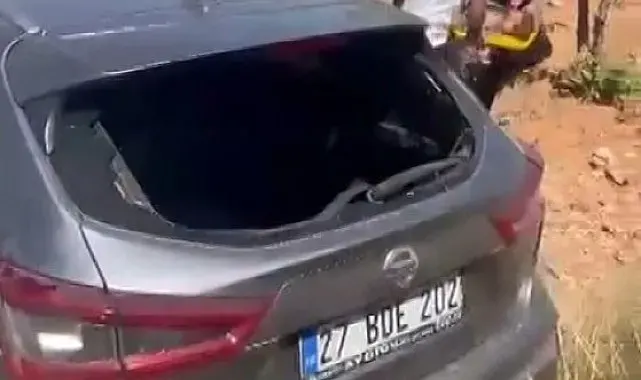 Gaziantep'te otomobiller kafa kafaya çarpıştı: 1'i ağır 3 yaralı
