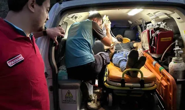 Dağda rahatsızlanan çoban 9 saatlik zorlu çalışma ile hastaneye sevk edildi