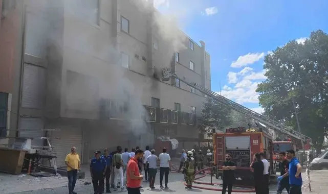 Başkentte mobilya atölyesi yangını