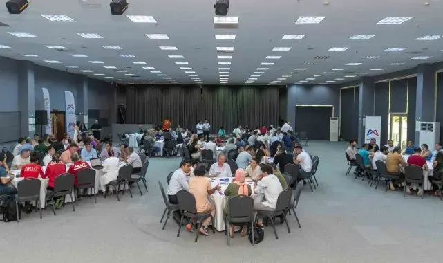 Mersin'de 'Afet ve İmar Çalıştayı' yapıldı