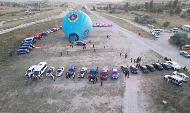 Jandarmanın kuruluş yıl dönümü gökyüzünde kutlandı
