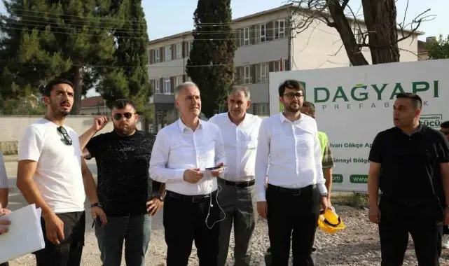 İnegöl Akhisar Spor Salonu yükseliyor
