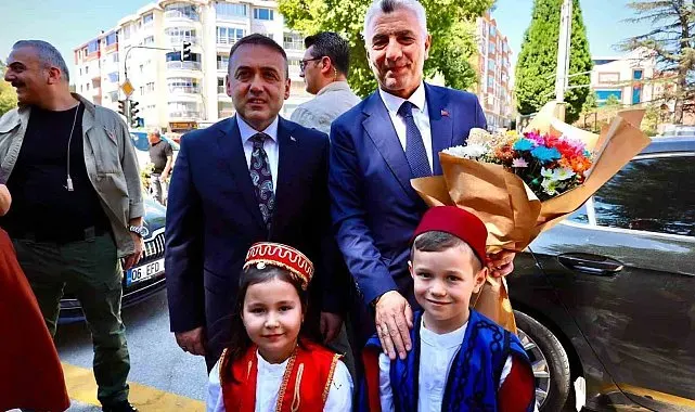 Bakan Bolat, Bozüyük Kaymakamlığını ziyaret etti