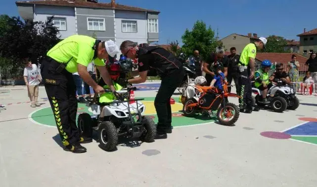 Öğrenciler hem motosikleti tanıdı hem de deneyimleme imkanı buldu