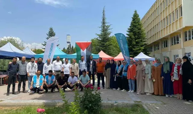 Eskişehir'de Filistin halkı için hayır pazarı düzenlendi