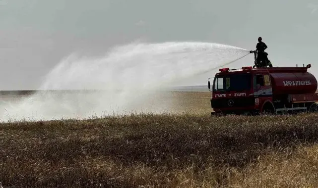 Konya'da arpa tarlasında yangın