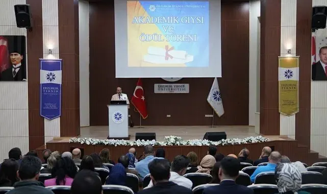ETÜ'de 2023-2024 akademik giysi ve ödül töreni gerçekleştirildi