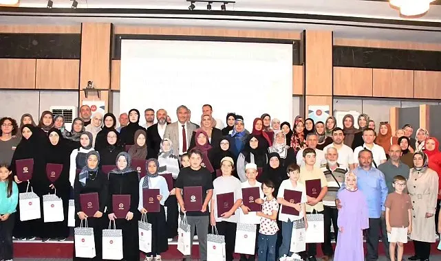 Kütahya'da 23 öğrenciye Hafızlık İcazetnamesi verildi
