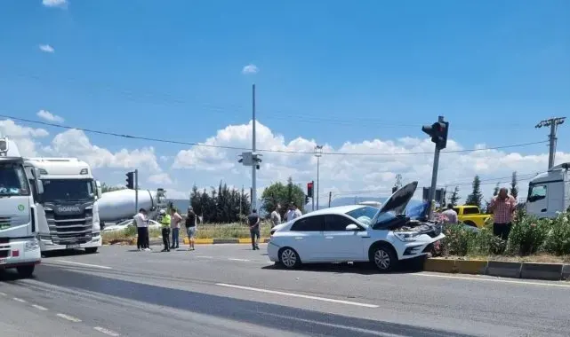 Milas'ta tır ile otomobil çarpıştı: 1 yaralı