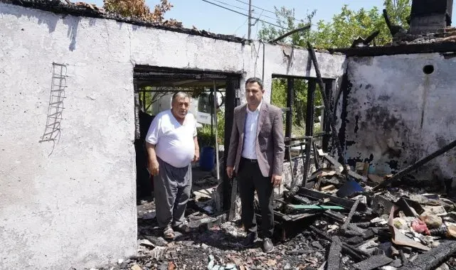 Başkan Tezcan evi yanan vatandaşları yalnız bırakmadı