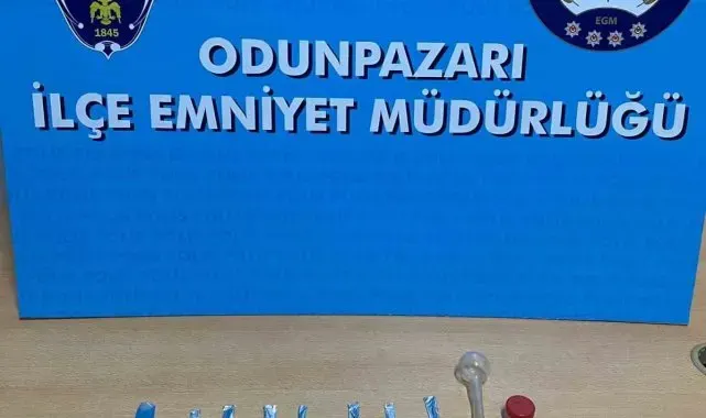Polis ekiplerinden aranan şahısların yakalanmasına yönelik çalışma