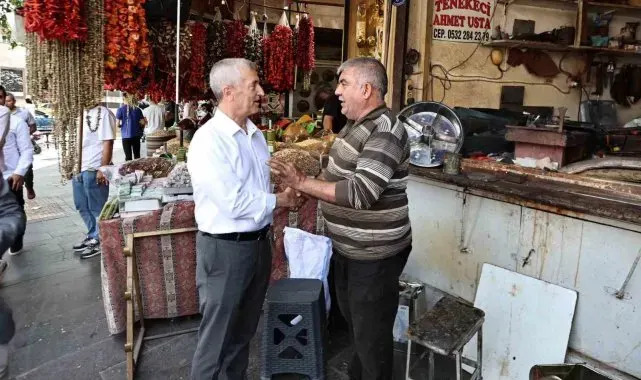 Tahmazoğlu esnaf ve vatandaşlarla bir araya geldi
