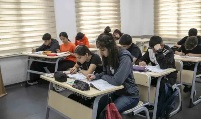 Mersin'de öğrencilerin sınav kaygısını aşmaları için destek veriliyor