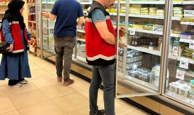 Gölbaşı'nda marketlerde gıda denetimi yapıldı